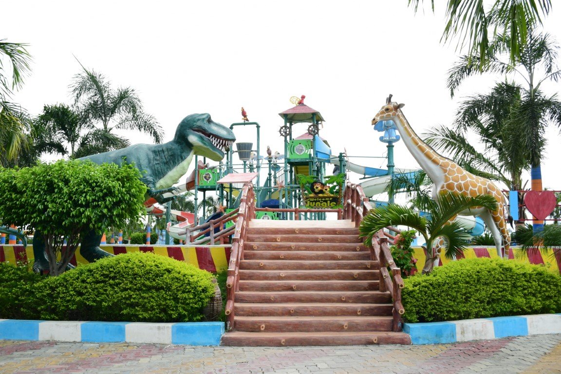 The Sea Dragon during the day